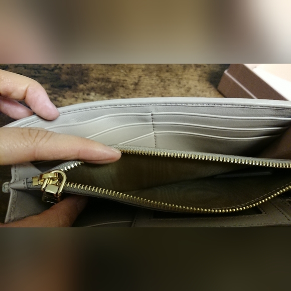 Miu Miu Wallet Nude - Picture 9 of 9